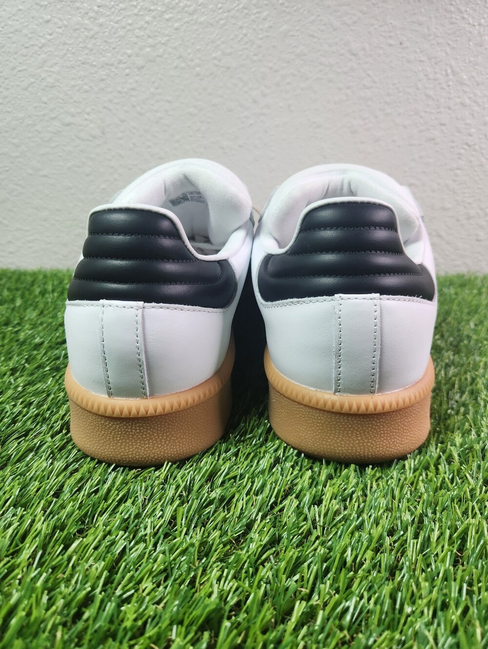 adidas® Women's 12.5 (Men's 11.5) Samba XLG Shoes in Cloud White/Core Black/Gum - Picture 6 of 9